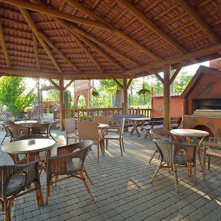 Kasztelan Hotel ครอสโน ภายนอก รูปภาพ