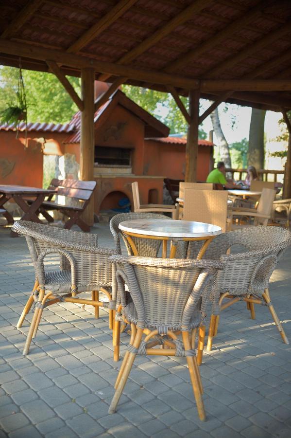 Kasztelan Hotel ครอสโน ภายนอก รูปภาพ